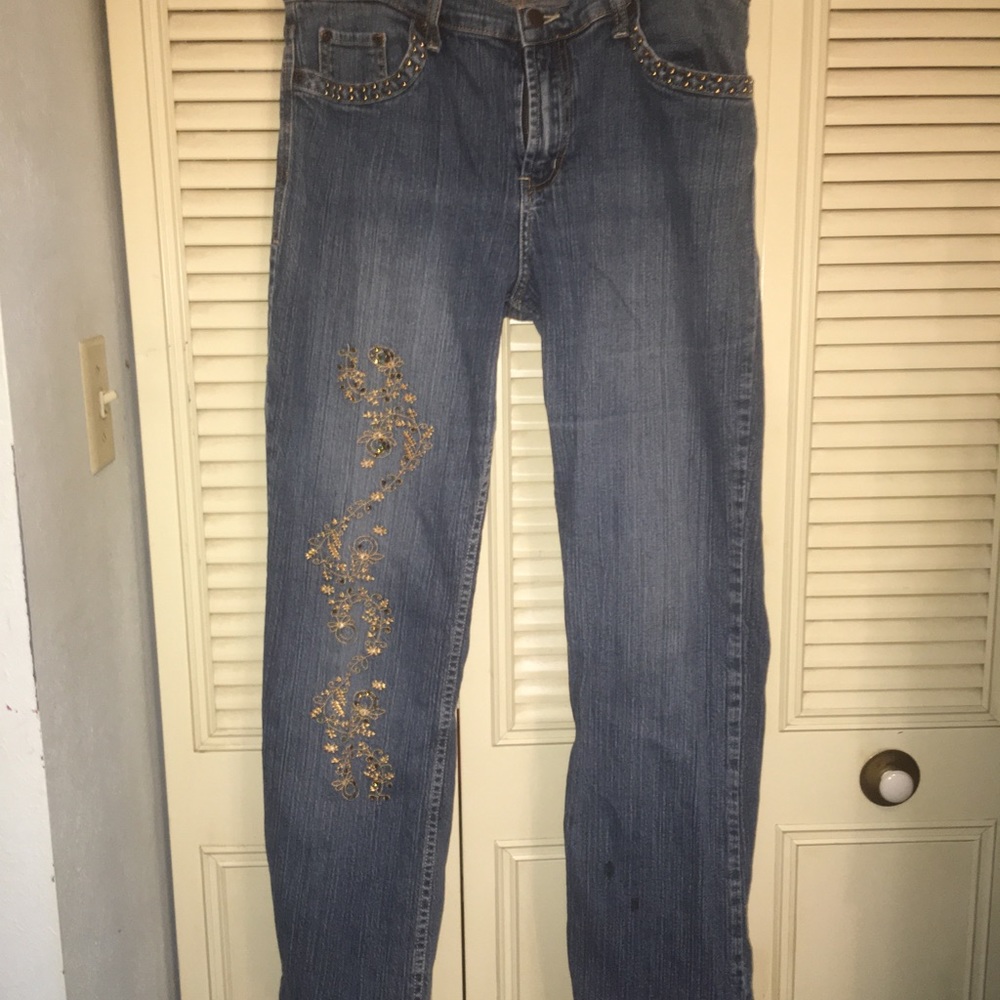 Zena Premium embroidered w/ sequins women’s jean